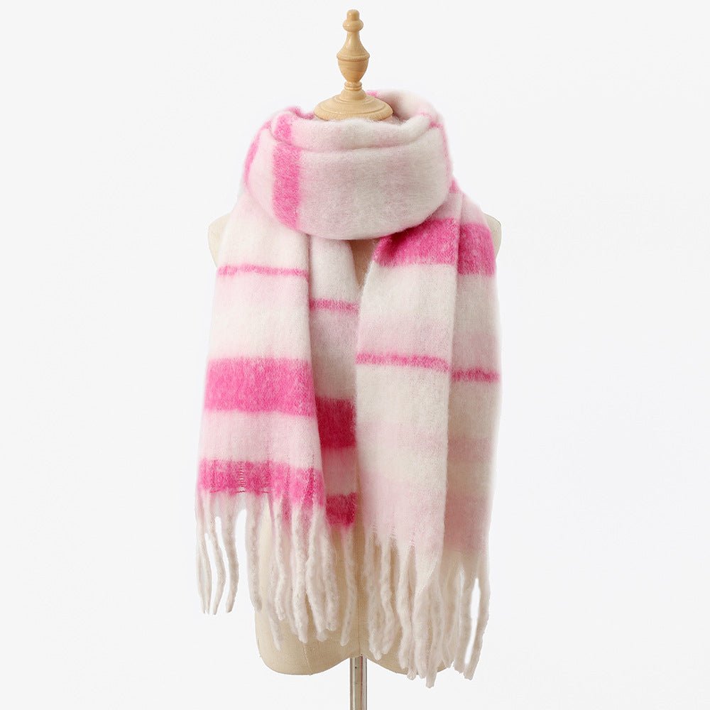 Céleste Bouchard Charming Cuddle Scarf - Intofa