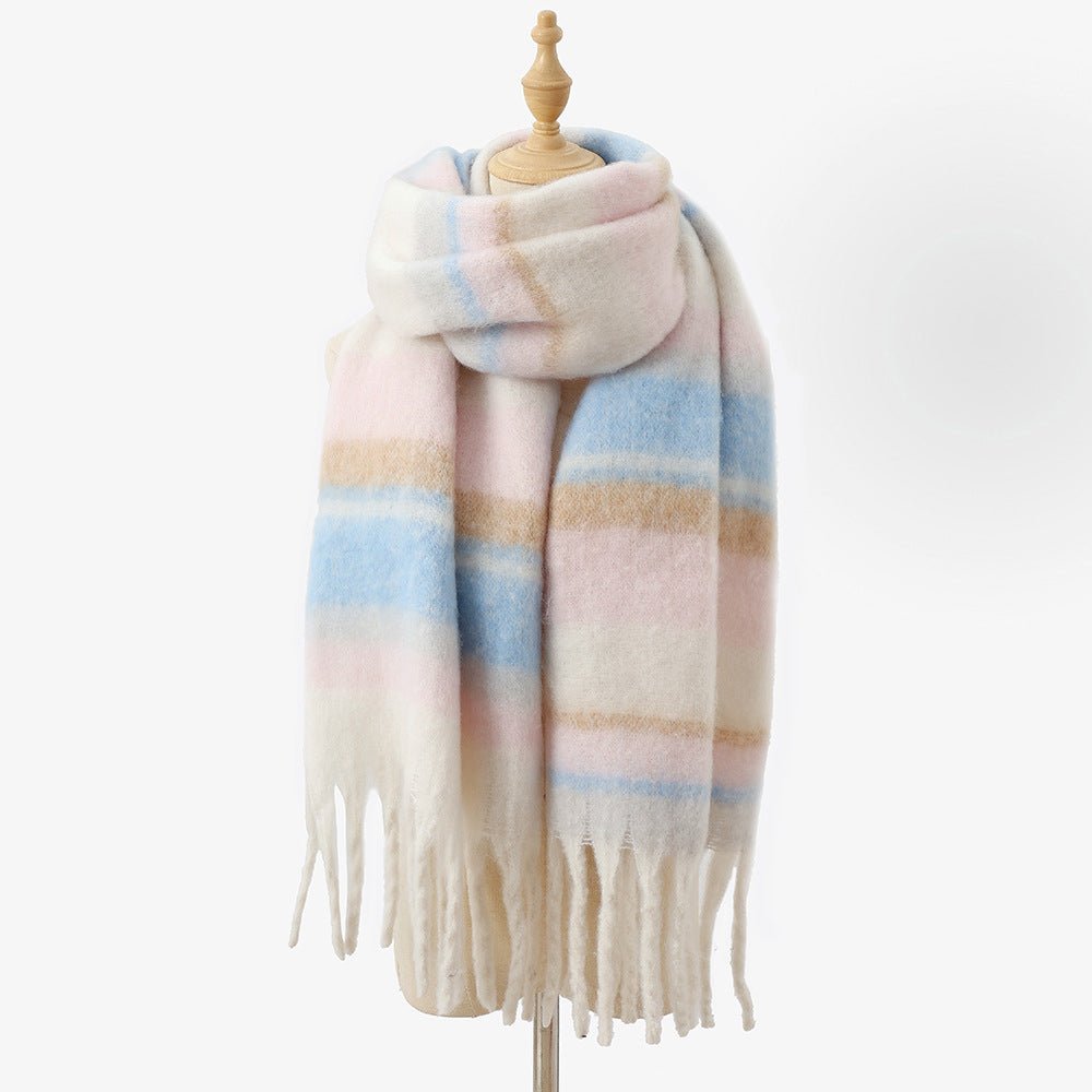 Céleste Bouchard Charming Cuddle Scarf - Intofa