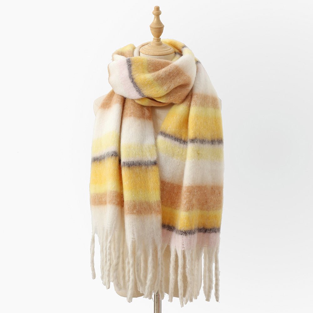 Céleste Bouchard Charming Cuddle Scarf - Intofa