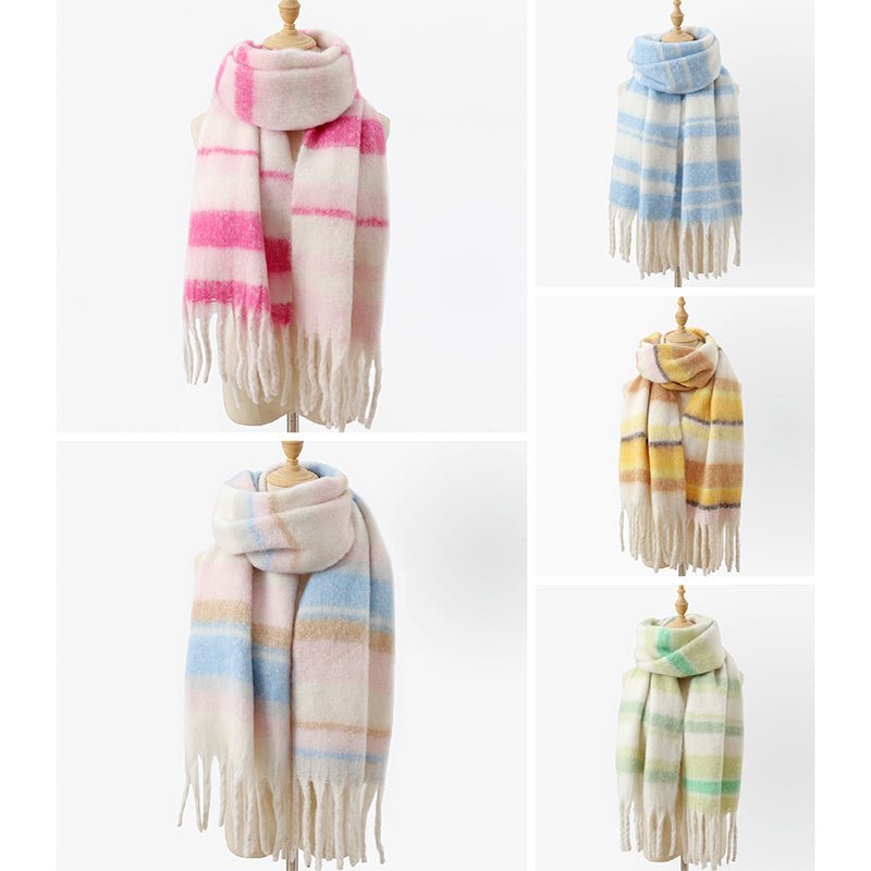 Céleste Bouchard Charming Cuddle Scarf - Intofa