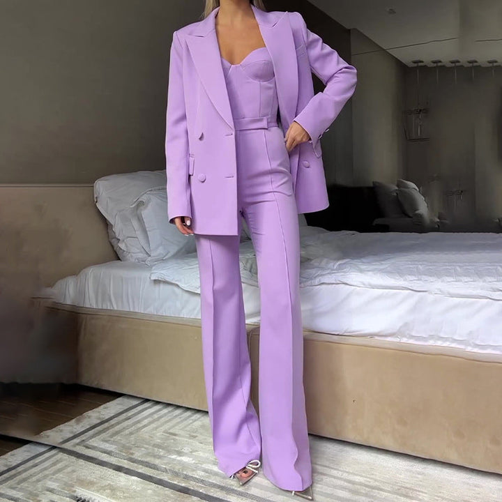 Chloé Rousseau Maison Orléans Suit