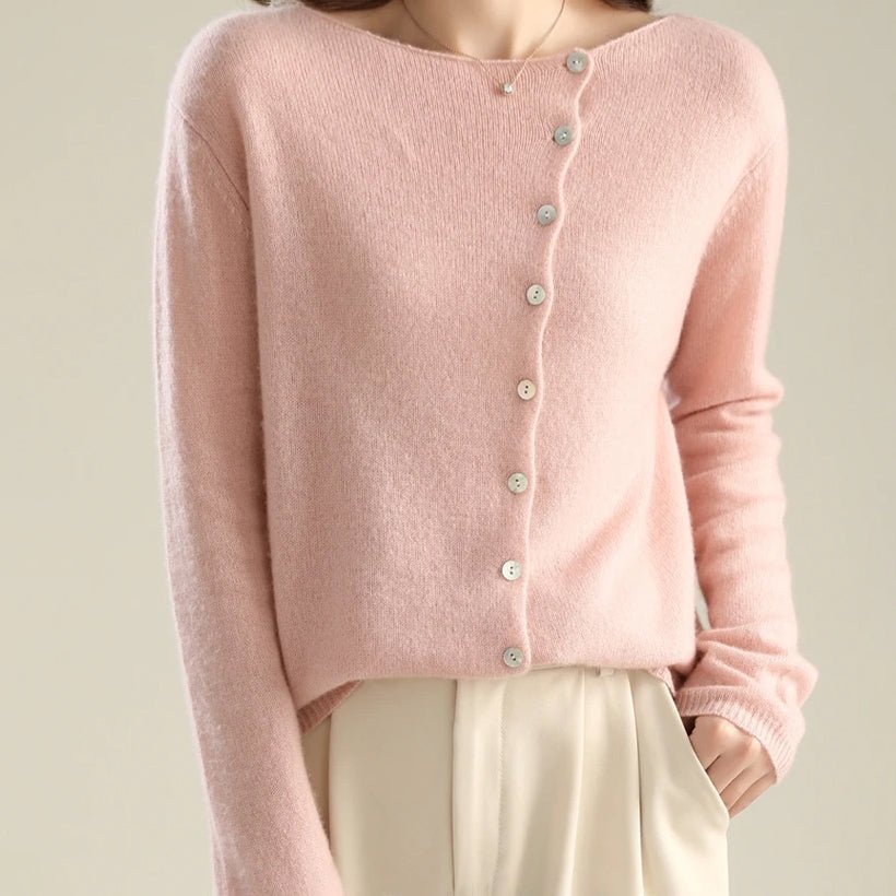 Céleste Bouchard Élégante Knit Sweater - Intofa