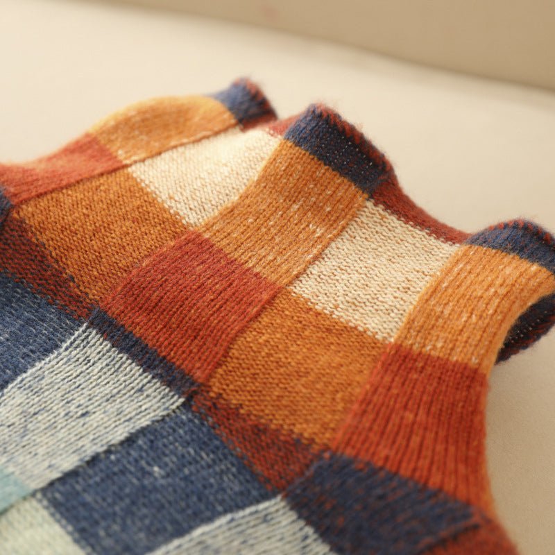 Chloé Rousseau Checkered Cozy Sweater - INTOFA