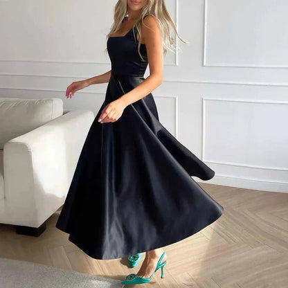 Chloé Rousseau Étoile Midi Dress - Intofa
