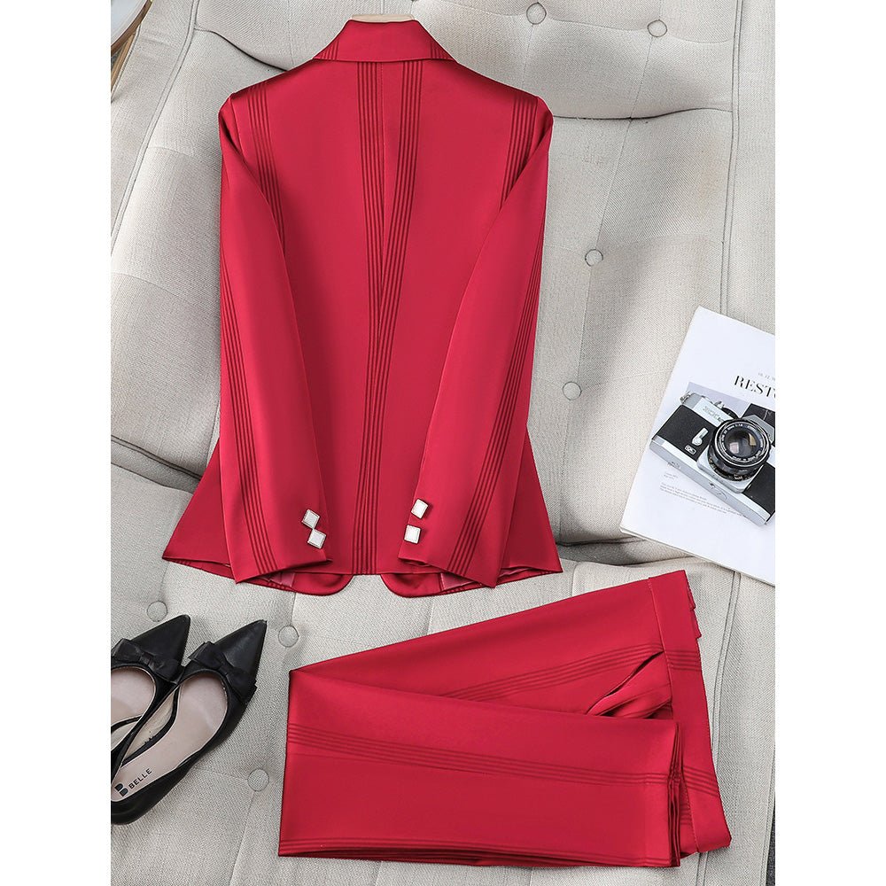 Chloé Rousseau Regal Poise Set - Intofa