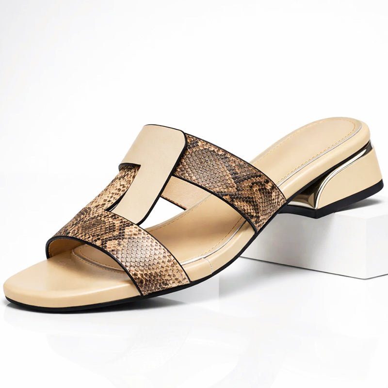 Chloé Rousseau Snake Print T - Strap Sandals - Intofa