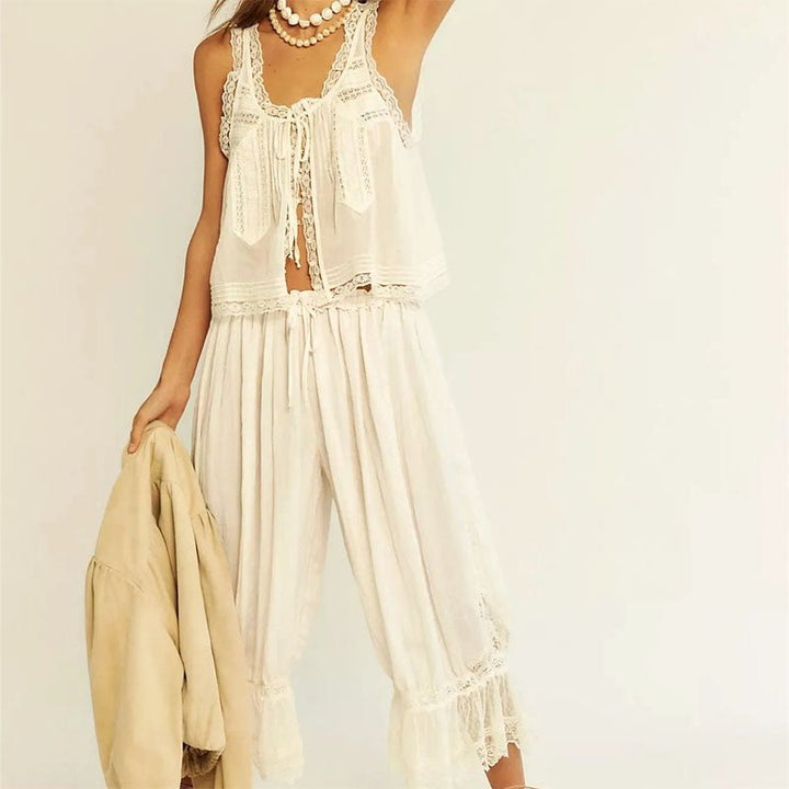 Chloé Rousseau Top and Pants Set with Lace Details - Intofa