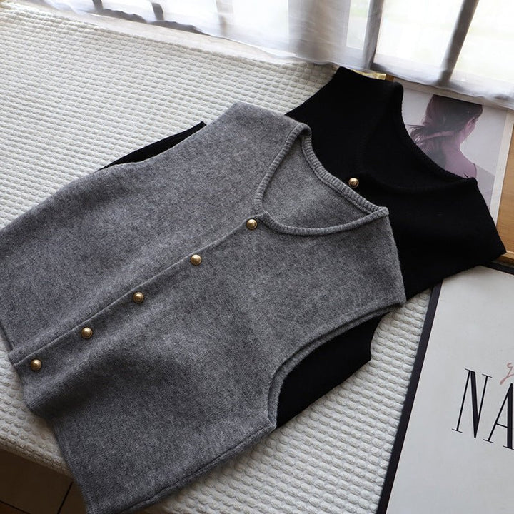 La Raffinée Soft Wear Vest by Chloé Rousseau - Intofa