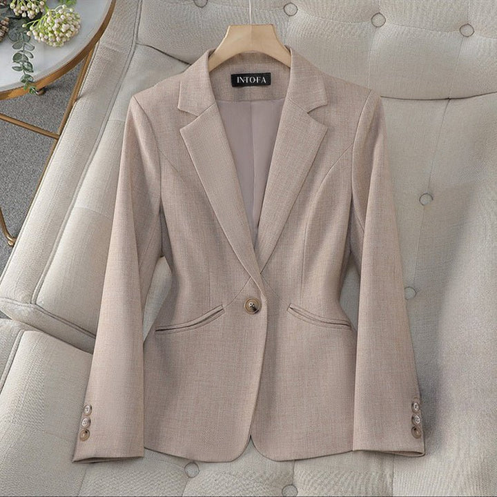 L'Affaire Blazer by Chloé Rousseau - Intofa