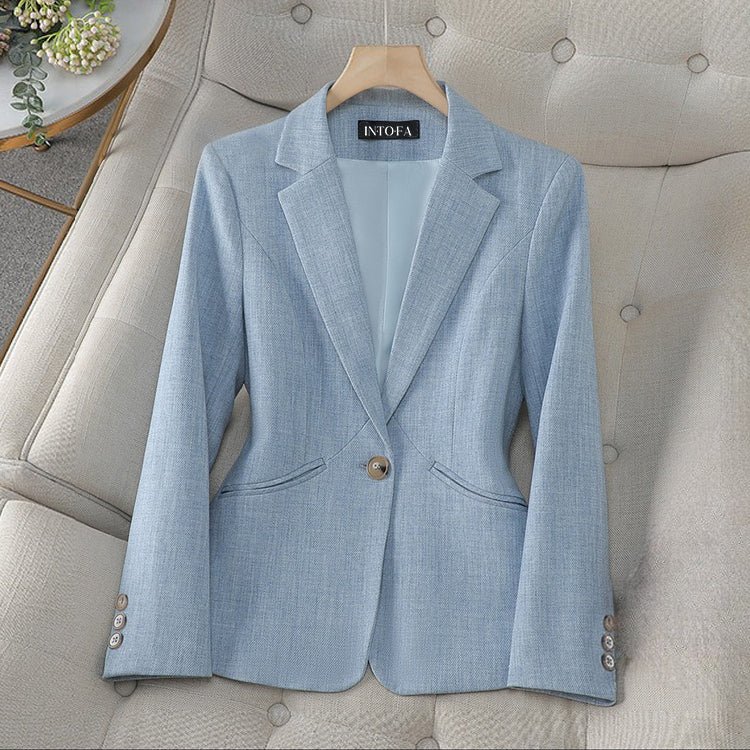 L'Affaire Blazer by Chloé Rousseau - Intofa