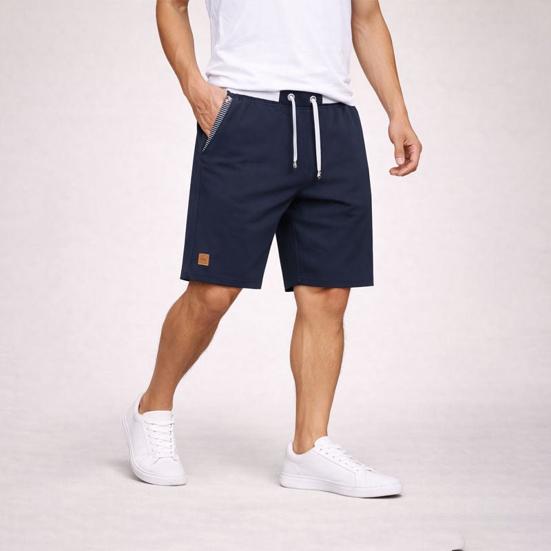 Victor Duval Shorts with Contrast Pocket Detail - Intofa
